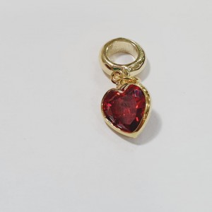 Pingente Berloque de Coração Vermelho Pequeno Dourada para Pulseira tipo Pandora